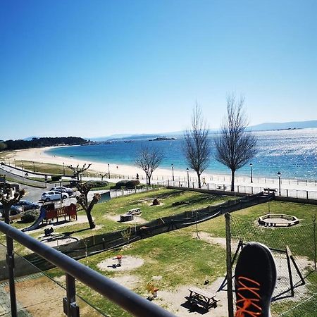 Apartamento En La Playa Appartement Ribeira Buitenkant foto